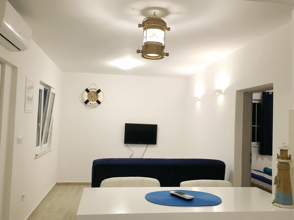 Gogi Beach Apartment Целина Экстерьер фото